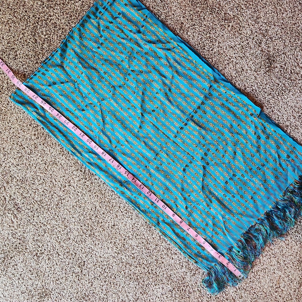 Multi-Color Scarf - Picture 4 of 5